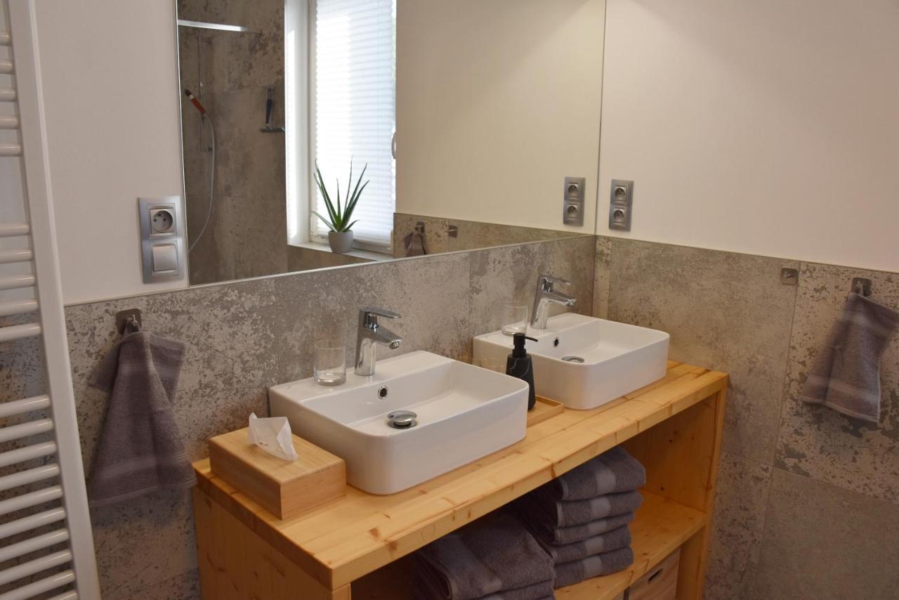 Holiday Home Znojmo W/ Wellness & Wine Ngoại thất bức ảnh