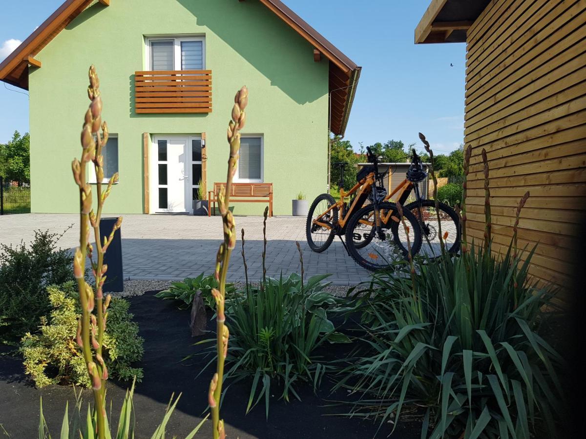 Holiday Home Znojmo W/ Wellness & Wine Ngoại thất bức ảnh