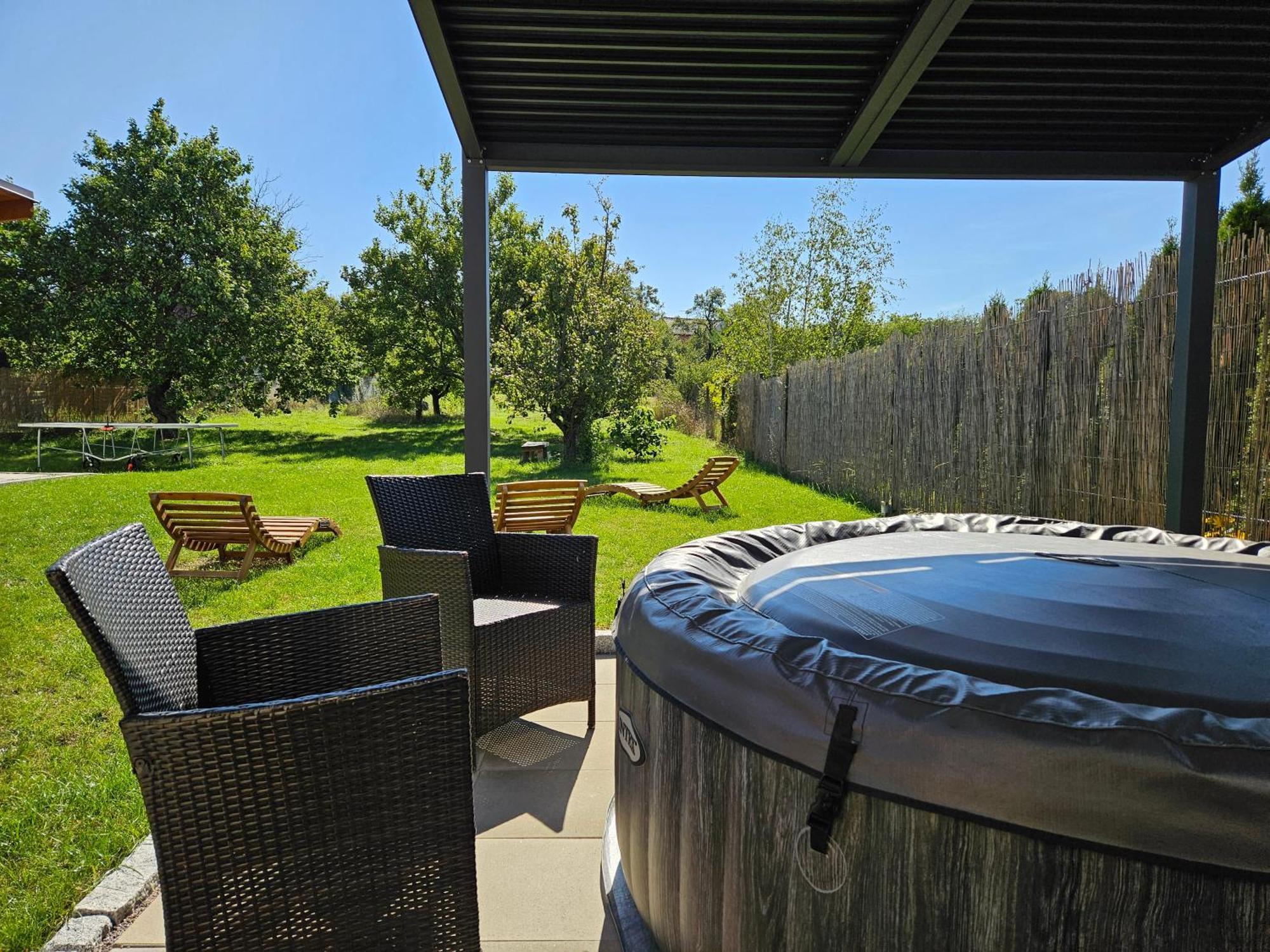 Holiday Home Znojmo W/ Wellness & Wine Ngoại thất bức ảnh